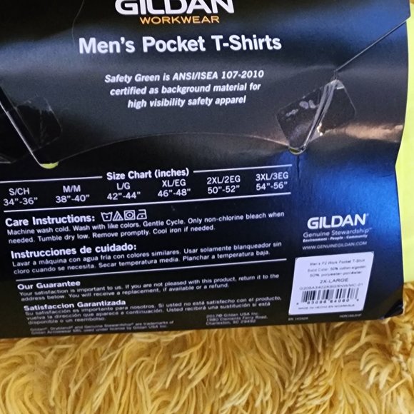 2 Gildan Workwear T-shirts - Picture 4 of 4
